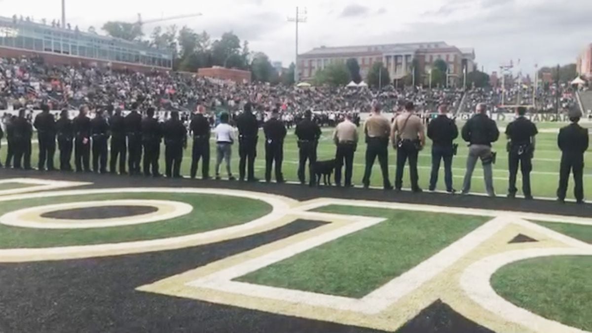 First Responders Of Uncc Shooting Tragedy Recognized At 49ers Game