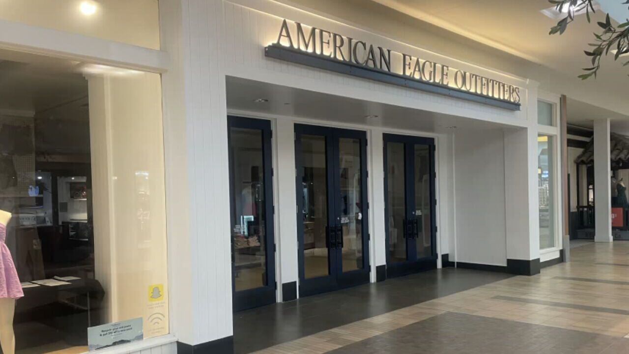 american eagle randolph mall